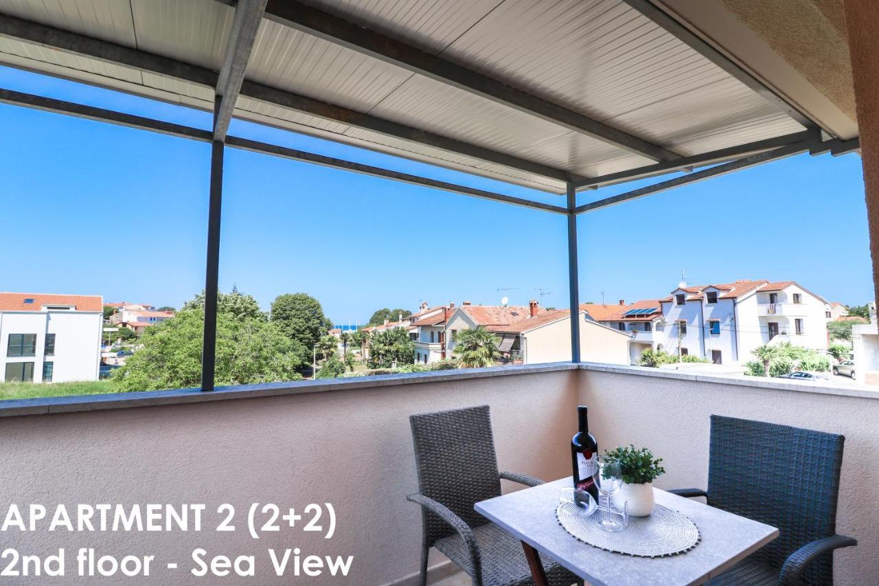 Sunshine Apartments Funtana With Balcony And Sea View エクステリア 写真